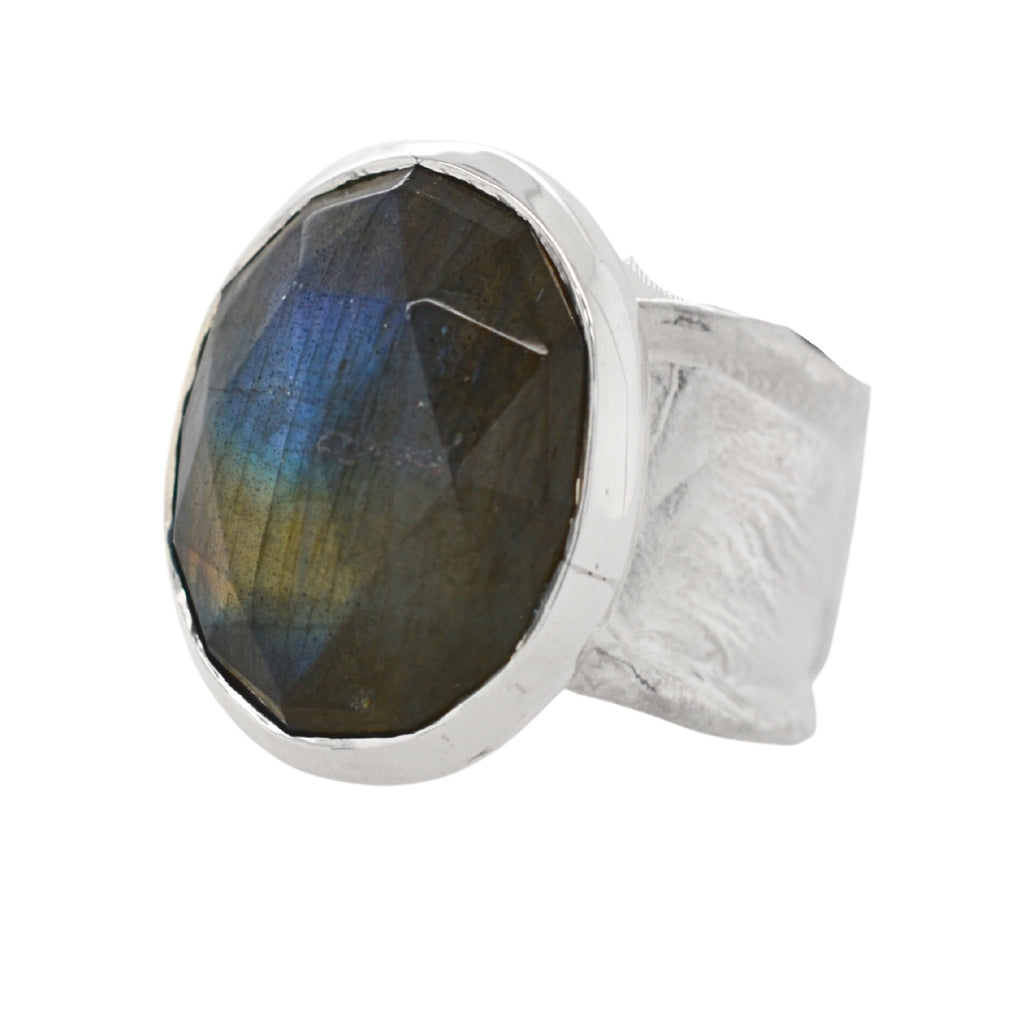 Labradorite Oval Ripple Ring
