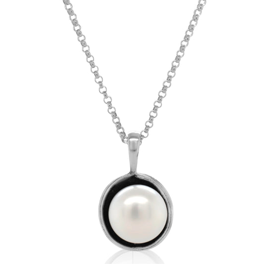 Pearl Necklace with Patina