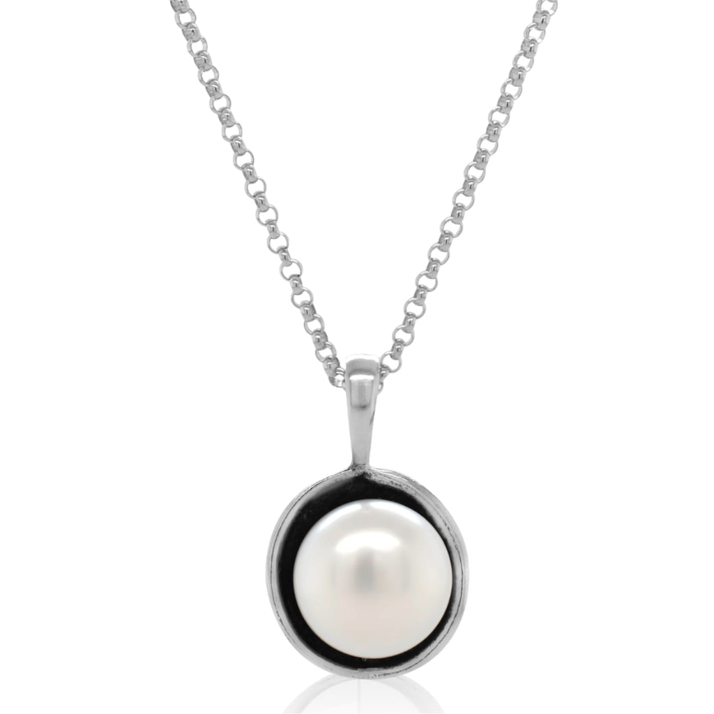 Pearl Necklace with Patina