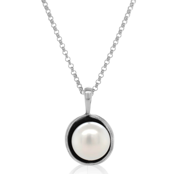 Pearl Necklace with Patina
