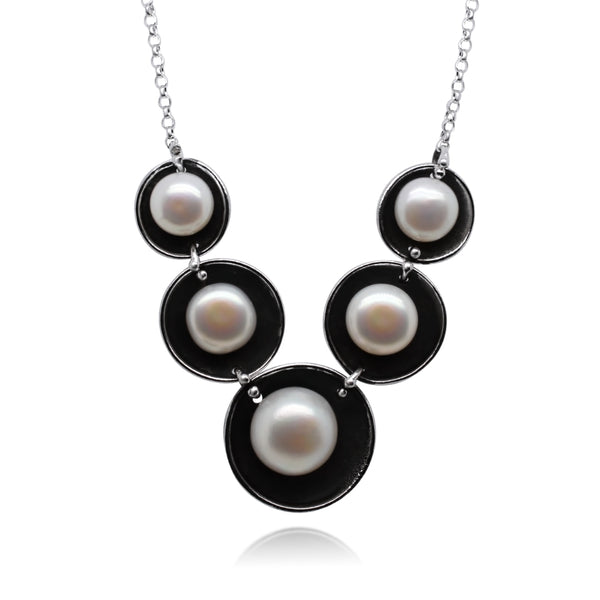 Quint Pearl Necklace with Patina