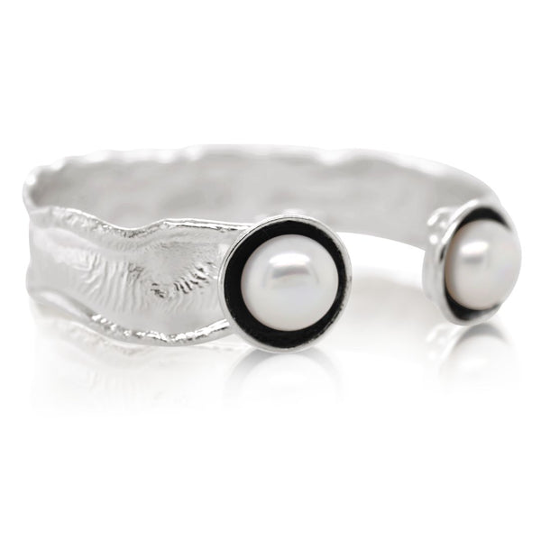 Splash Pearl Cuff
